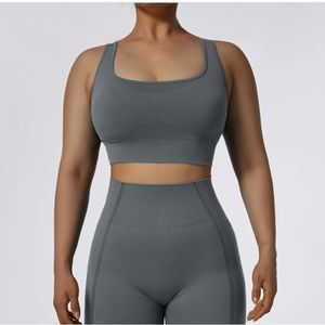 Mooslover seamless sports bra